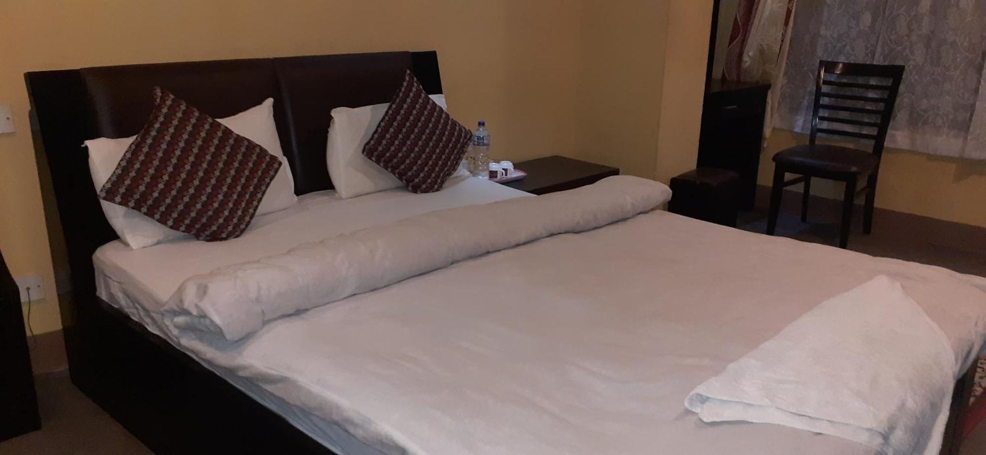 Ambience House Hotel Lalitpur Kamer foto
